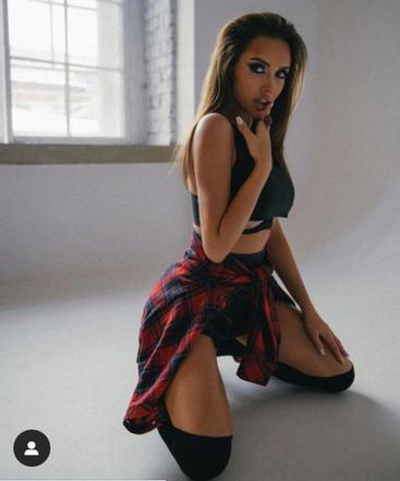 Najseksowniejsza wędkarka świata! Polina łowi same grube ryby