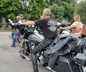 Lśniące maszyny i ryk silników. Do Bydgoszczy przyjechało kilka tysięcy harleyowców
