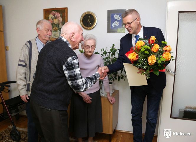 Helena i Tadeusz Zielińscy z Kielc przeżyli razem 70 lat