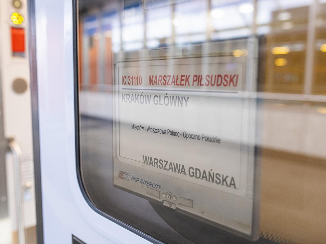 PKP Intercity nazywa pociąg na cześć Józefa Piłsudskiego [ZDJĘCIA]
