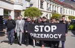 Ulicami Tarnowa przeszedł marsz przeciw przemocy. To reakcja na tragiczną śmierć 16-letniego Szymona 