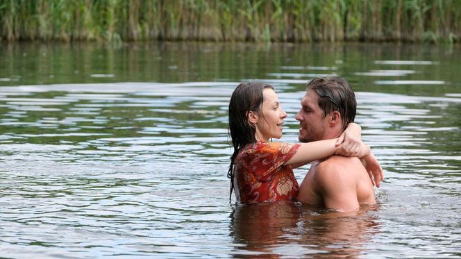 M jak miłość odc 1822. Marcin (Mikołaj Roznerski), Martyna (Magdalena Turczeniewicz)