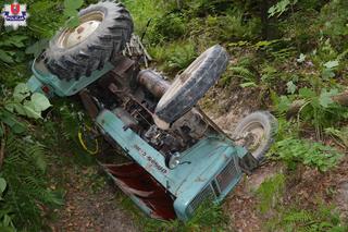 Tragedia w zagajniku. Rolnik przygnieciony ciągnikiem. Na ratunek było za późno
