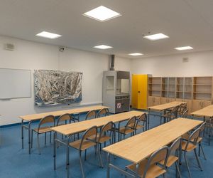 Szkoła podstawowa nr 407 przy ul. Szeligowskiej 65A na Bemowie