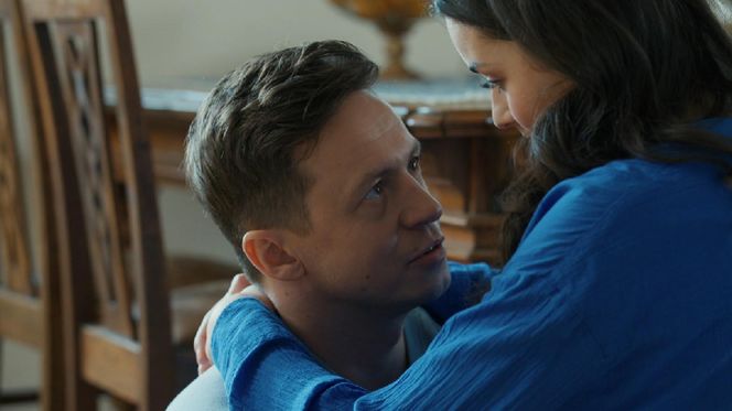 Barwy szczęścia, odcinek 3162. Błażej (Piotr Ligienza), Weronika (Maria Świłpa)