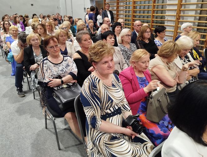 Jubileusz 40-lecia połączony był ze świętem szkoły, ponieważ obchodzi ona również 28. rocznicę nadania imienia.