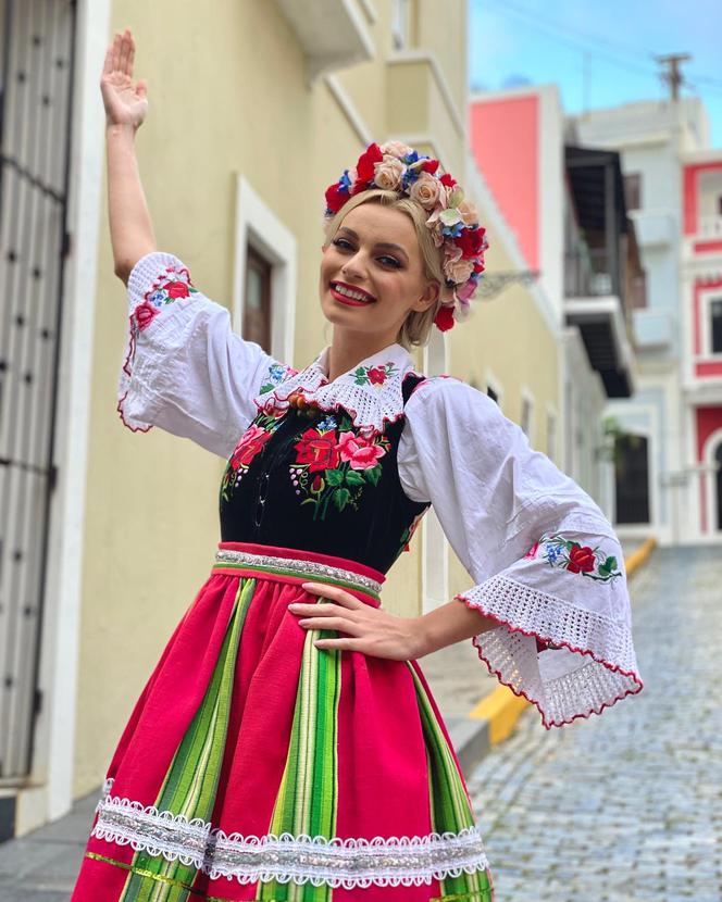 Karolina Bielawska - kim jest? Reprezentantka Polski w Miss World robi furorę!