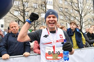 Uczestnicy Biegu Niepodległości 2022 w Warszawie