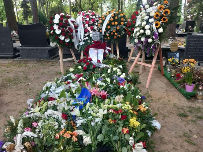 Aleja Zasłużonych Doły