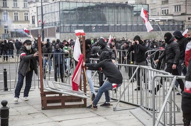 To oni demolowali Warszawę w czasie marszu