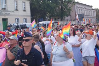 III Bydgoski Marsz Równości 2024. Rozśpiewany tłum przeszedł ulcami miasta