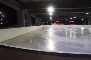 Lodowisko przy hali Urania otwarte. Olsztyn ma już trzy takie obiekty [ZDJĘCIA]
