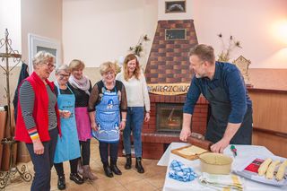 Zandberg jak Magda Gessler na Podlasiu! Gospodyniom aż było głupio...