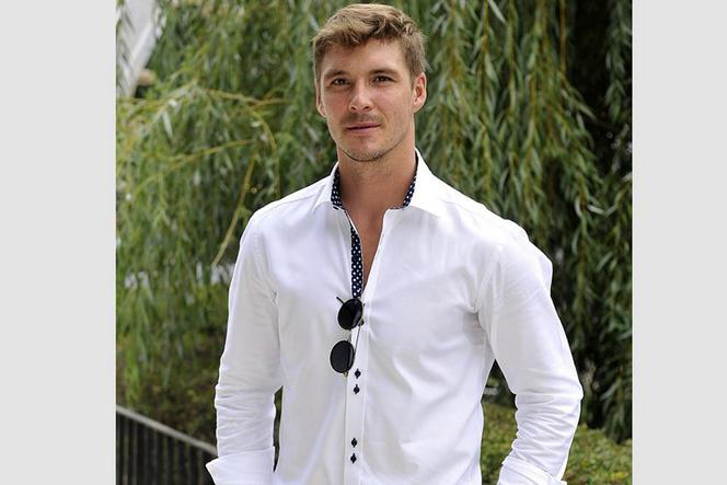 Mikołaj Roznerski zbiera na ślub