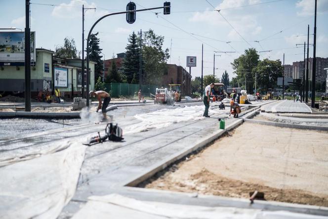 Jak zapewnia łódzki magistrat, prace na skrzyżowaniu Dąbrowskiego/Kilińskiego idą zgodnie z planem