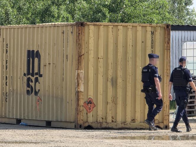 Broń i amunicja znaleziona 25 km od granicy z Ukrainą. MSWiA odpowiada. "Potwierdzam informację"