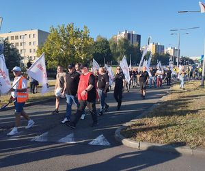 Protest górników w Jastrzębiu-Zdroju. Blokują kluczowe rondo i główne drogi