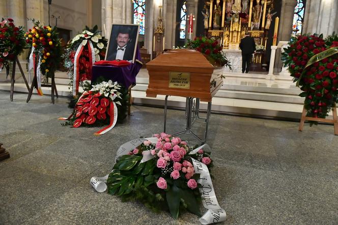 	Pogrzeb Krzysztofa Krawczyka. Nabożeństwo żałobne w łódzkiej archikatedrze