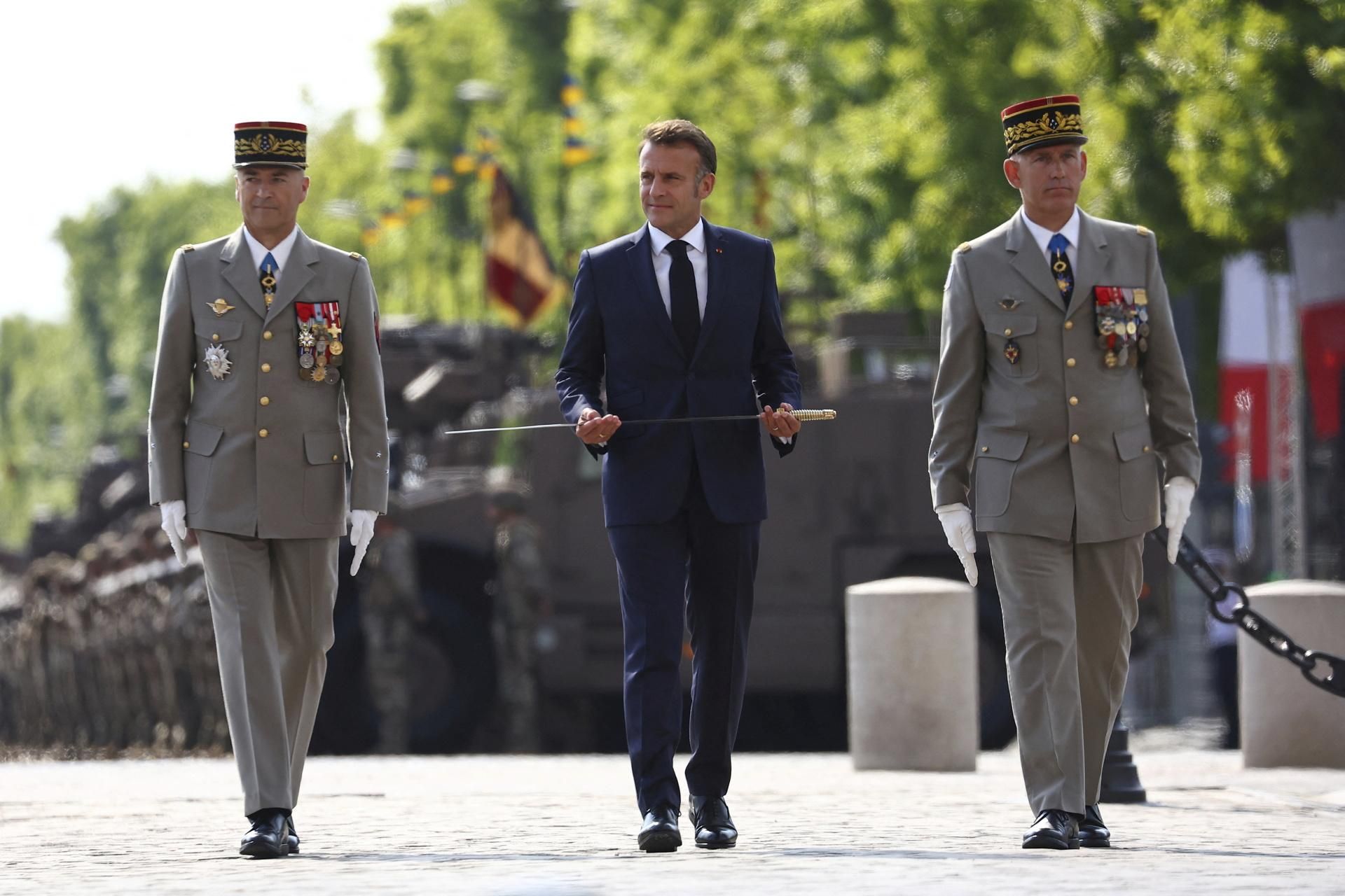 Defilada na Polach Elizejskich 2025