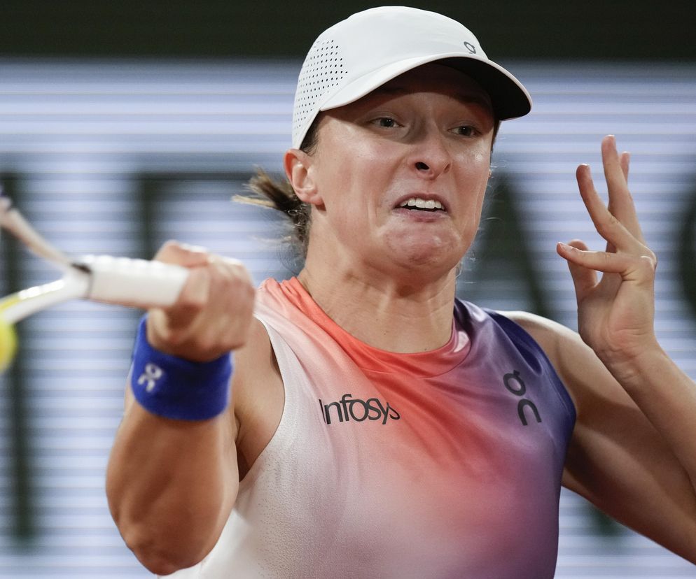 Finał Iga Świątek - Jasmine Paolini Relacja NA ŻYWO Finał Roland Garros Świątek - Paolini WYNIK NA ŻYWO Relacja live