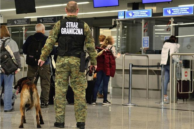 Chciał być lekarzem z Sudanu i dokończyć studia na kijowskiej uczelni w Bytomiu. Przyleciał z Emiratów. Celnicy przerwali jego marzenia 