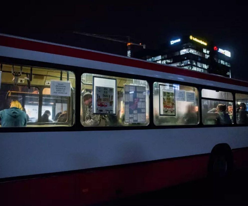  6840 porcji zupy i 1087 sztuk ciepłej odzieży.  Autobus SOS cały czas na drogach w Gdańsku