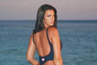 Ivana Knoll pokazuje ogromne pośladki