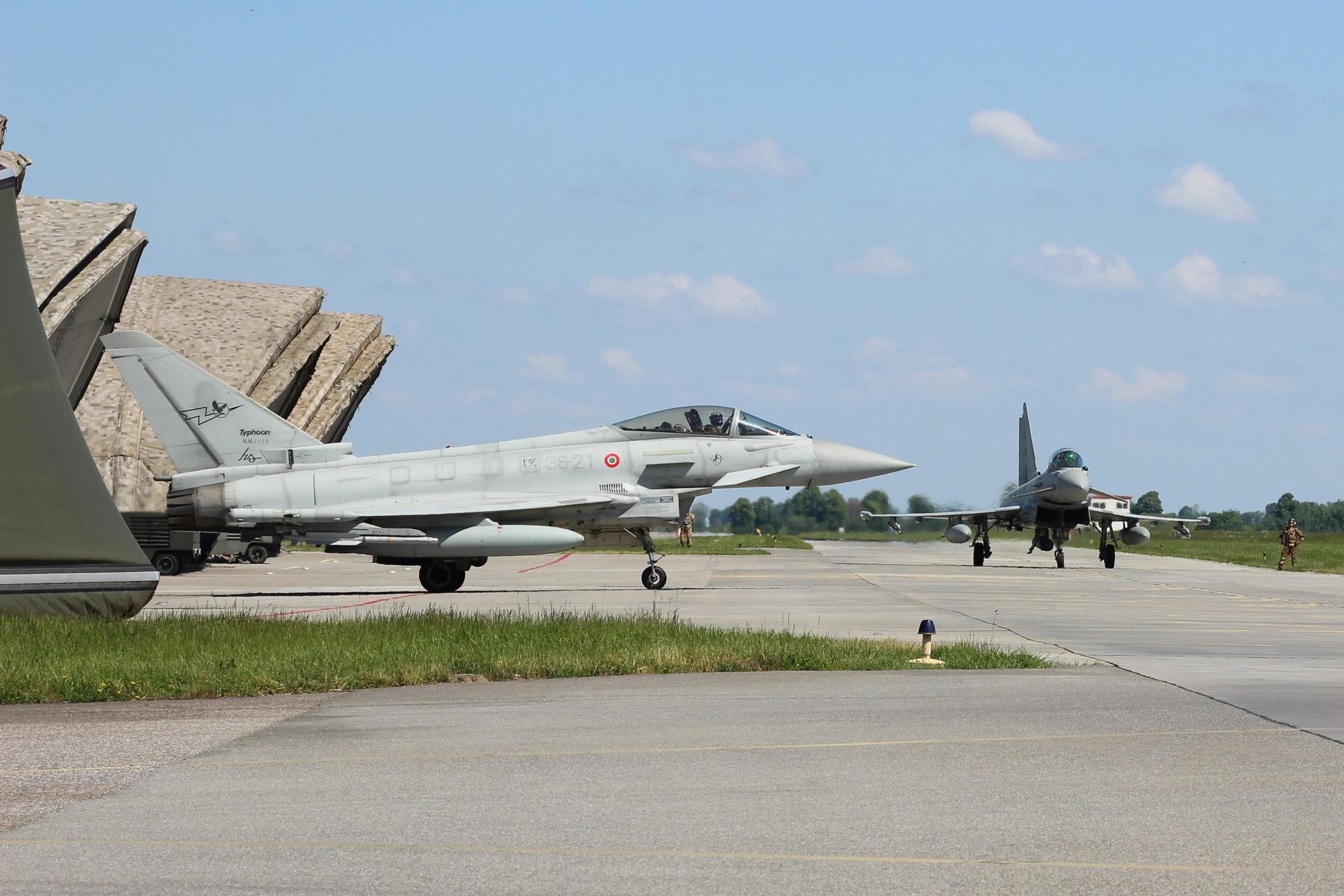 Włoski Eurofighter Typhoon w 22 BLT