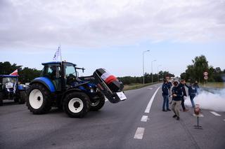 Wściekli rolnicy wyszli na drogi