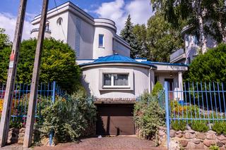 Kopulaki z Osiedla Zakątek w Warszawie - zdjęcia domów-grzybów z ul. Ustrzyckiej