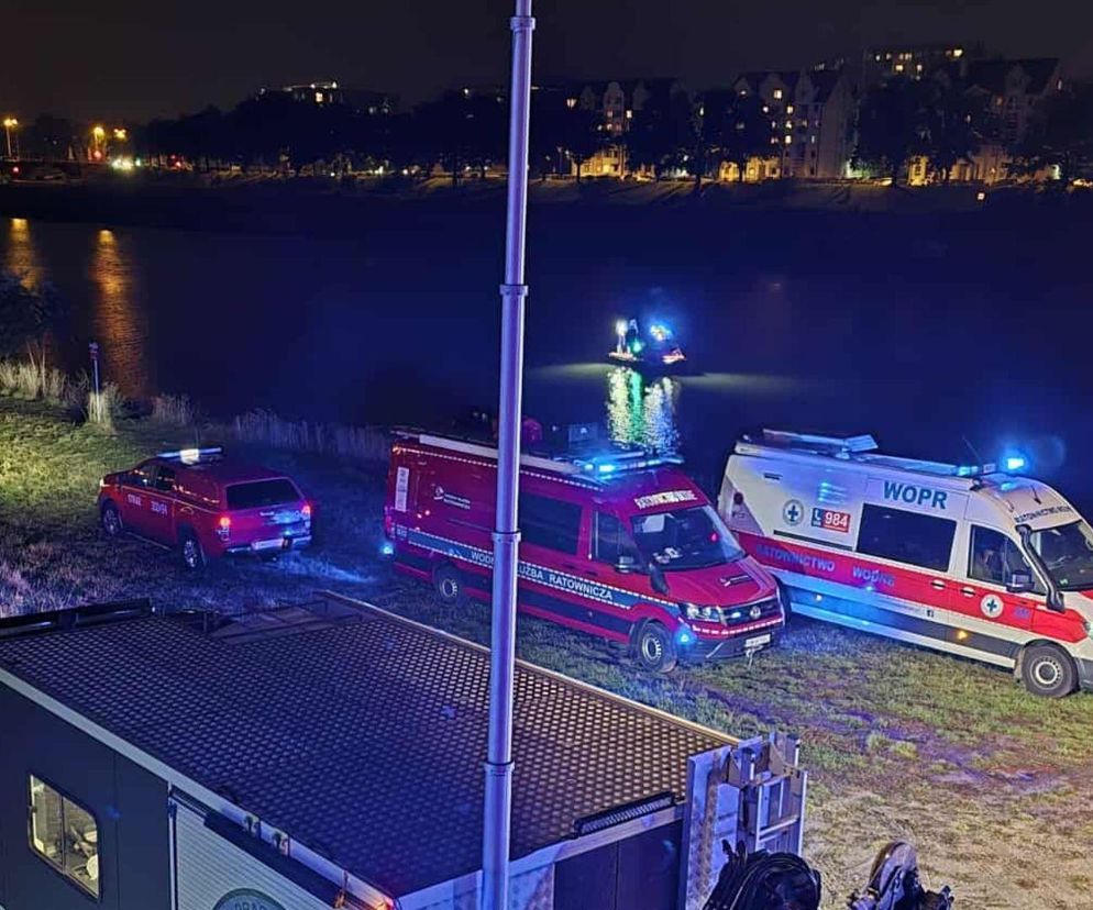 Pilne. Poszukiwania w Odrze we Wrocławiu. Służby szukają kobiety i dziecka 