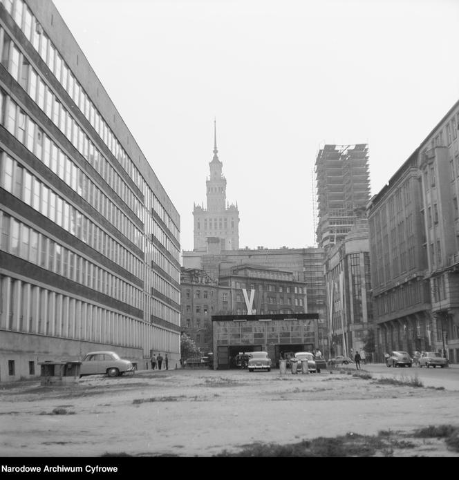 Pałac Kultury i Nauki w Warszawie na archiwalnych  fotografiach (1964 r.)