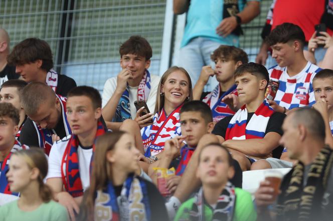 Górnik Zabrze zmierzył się z Rakowem Częstochowa. Kibice na trybunach dopisali