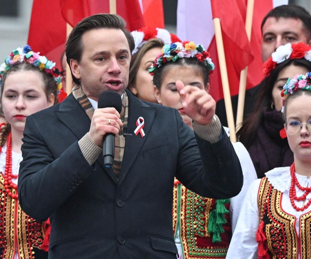 Wicemarszałek Sejmu Krzysztof Bosak przemawia przed rozpoczęciem Marszu Niepodległości 2025