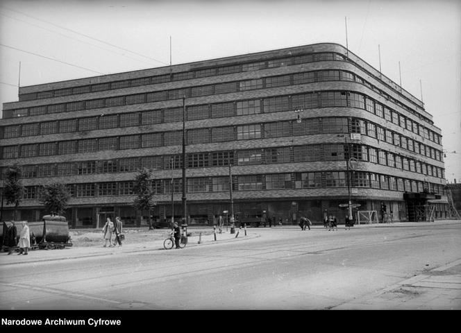 Galeria Renoma we Wrocławiu ma prawie 100 lat. Kto zaprojektował kultowy dom handlowy? 