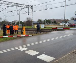 To może uratować Twoje życie! Co zrobić gdy utkniemy pomiędzy rogatkami?