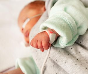 Zgotowali swojej córeczce piekło na ziemi! 