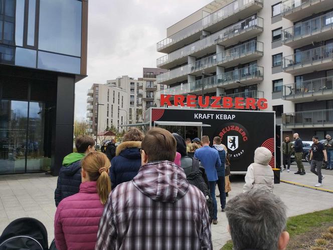 Filip Chajzer otworzył kebaba w Warszawie. 