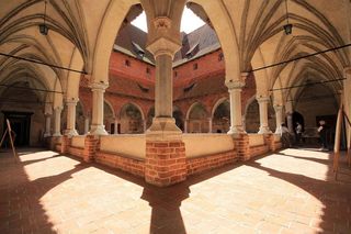   Zamek w Lidzbarku Warmińskim znany jako Wawel Północy. Atrakcja, którą musisz zobaczyć