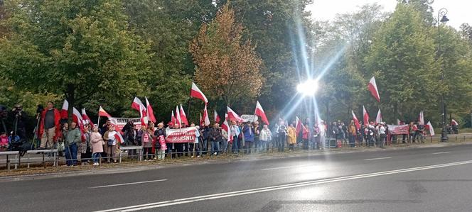 Demonstracja zwolenników PiS