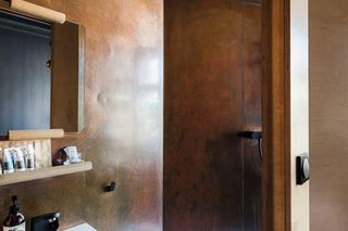 Mobilne łazienki w hotelu Autor Rooms