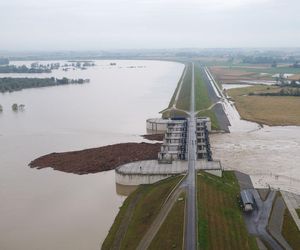 Poziom wody w zbiorniku Racibórz Dolny spada