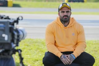 Akop Szostak pokazał mamę, która pod jego okiem sporo schudła. Internauci wprost: jak siostra