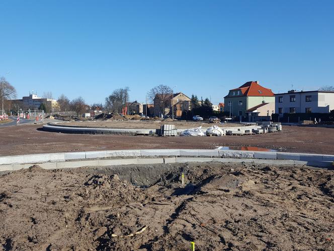 Budowa ronda na skrzyżowaniu Szybowników z Wolińską w Lesznie