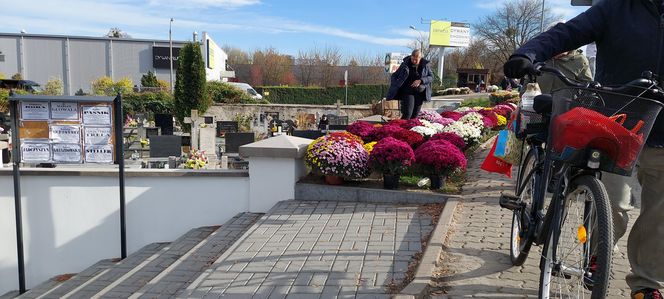 Przygotowania do Wszystkich Świętych Zamość