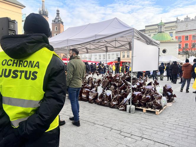 XXVII Wiglia dla Osób Bezdomnych i Potrzebujących Jana Kościuszko ponownie na Rynku Głównym w Krakowie 