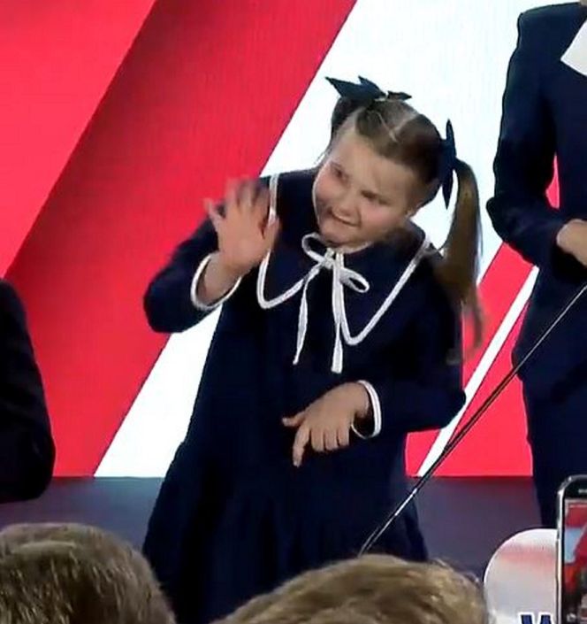 Karol Nawrocki z rodziną. Jego córka skradła show na wieczorze wyborczym