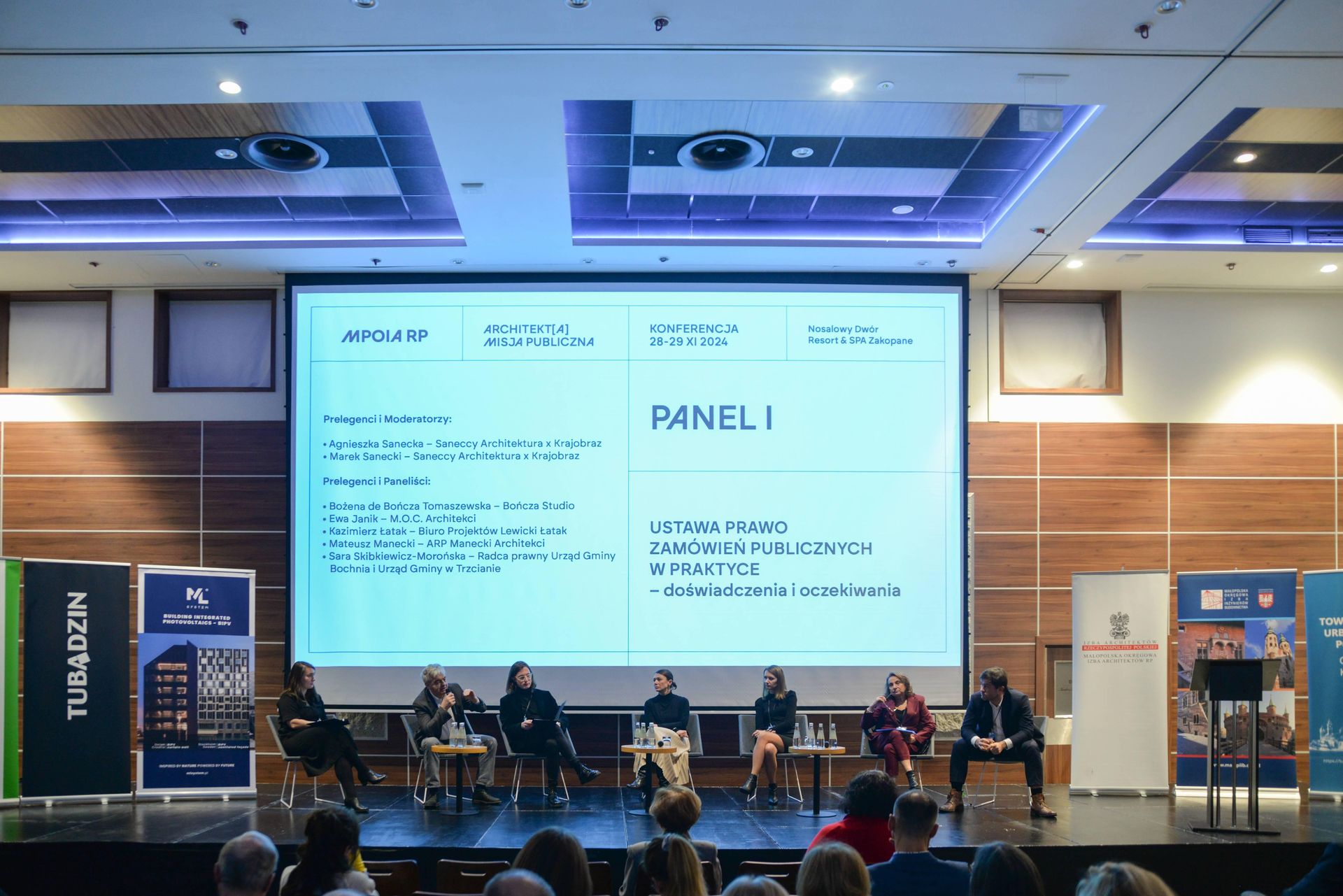 Panel I 