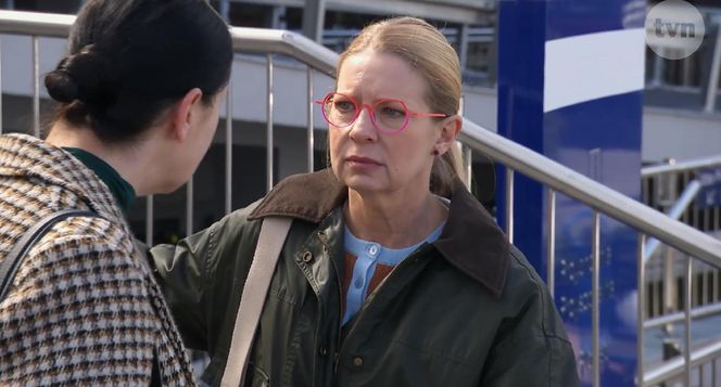 	Na Wspólnej odc 4051. Renata (Marta Jankowska), urzędniczka Kazimiera Michalczyk (Katarzyna Dworak)