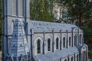 Park Miniatur Sakralnych w Częstochowie zrujnowany